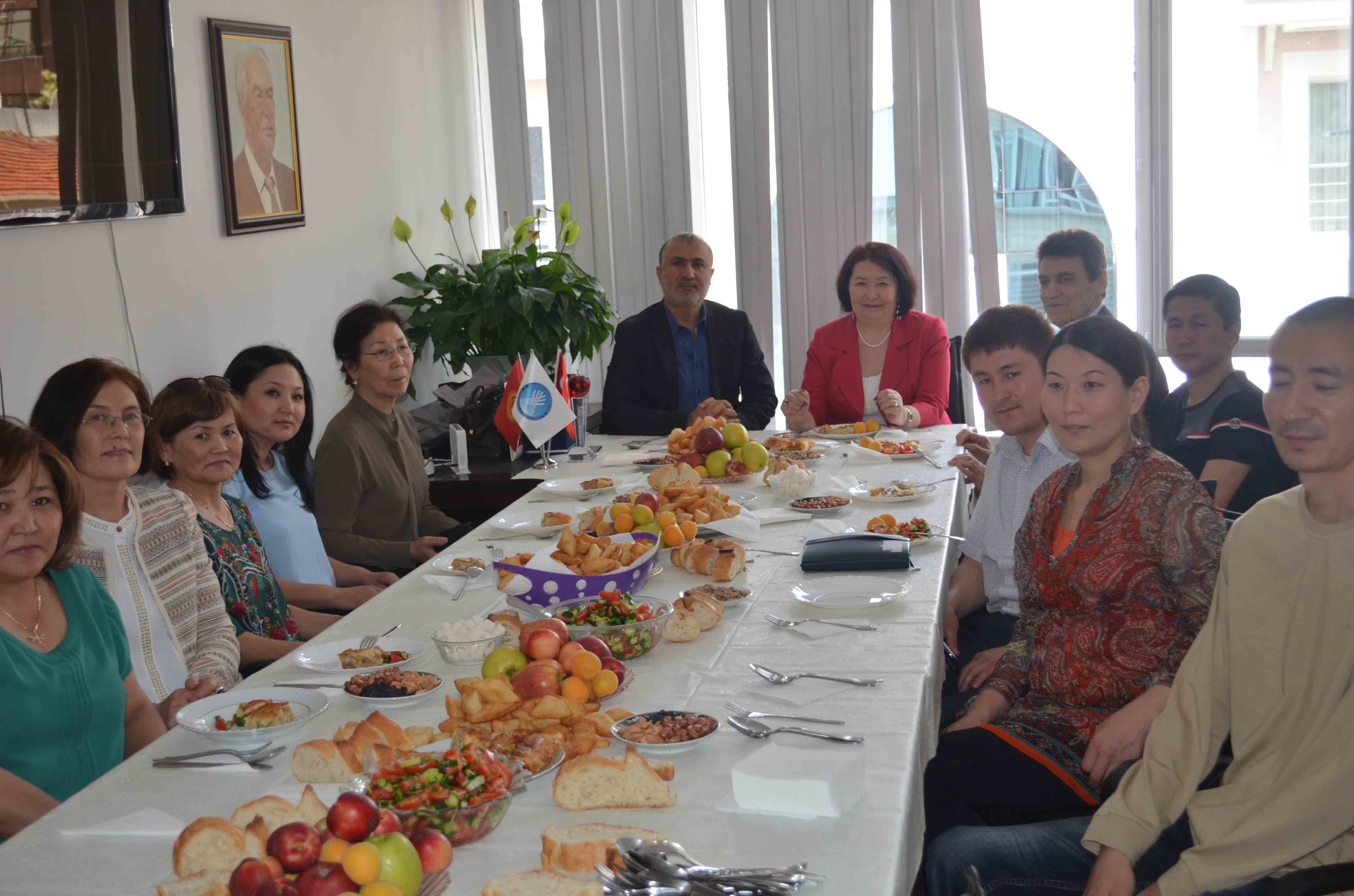 Kırgızistan Dostluk ve Kültür Derneği, Kırgızistan-Türkiye Fahri Konsolosu Dr. Mustafa Kurt’u ağırladı…